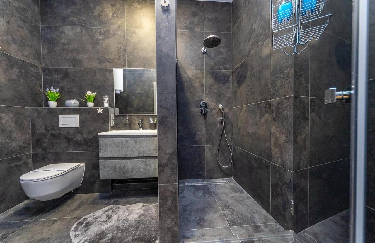Luxury Apartments Smartplaza Obolon Metro Minskai Kiev Eksteriør bilde